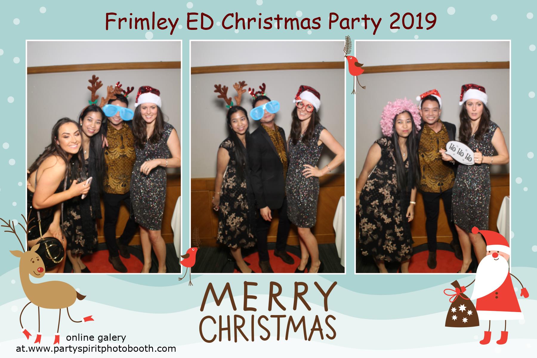 Christmas Party | View more photos from the event at gallery.partyspiritphotobooth.com/u/PartySpiritPhotoBooth/Christmas-Party-1